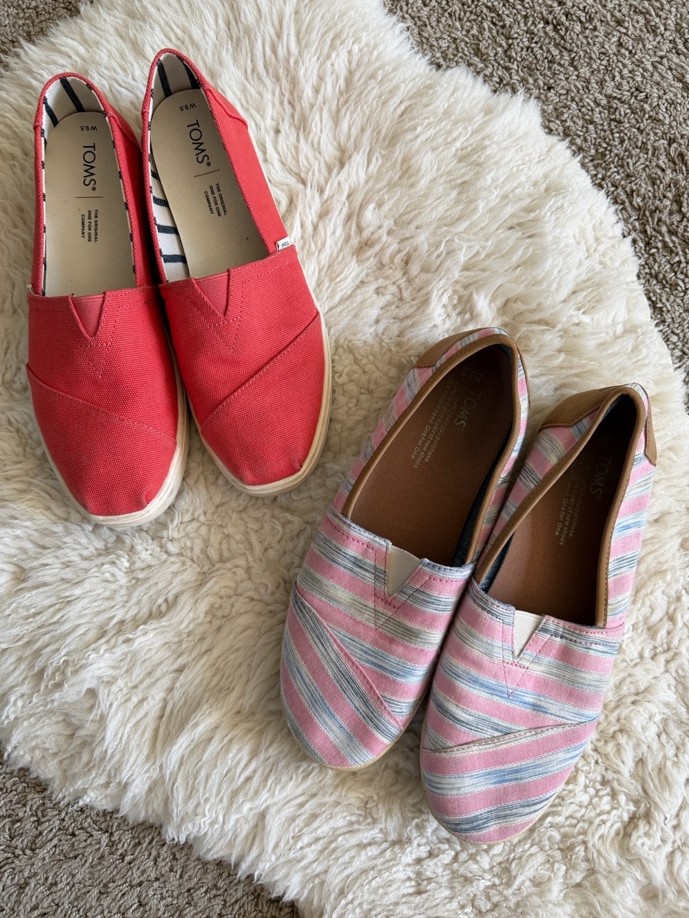 2️⃣ Toms Women's Alpargata Plus Slip-ons | W 9.5